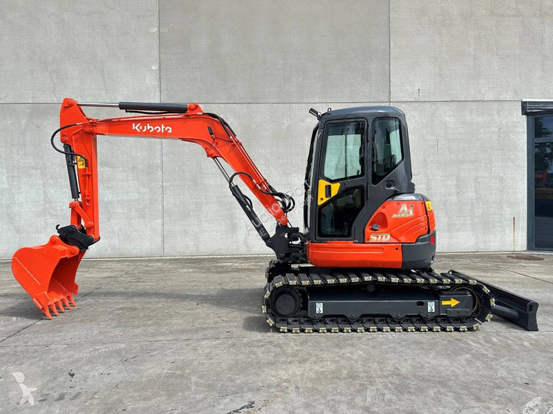 Excavadora Kubota KX155-3SZ