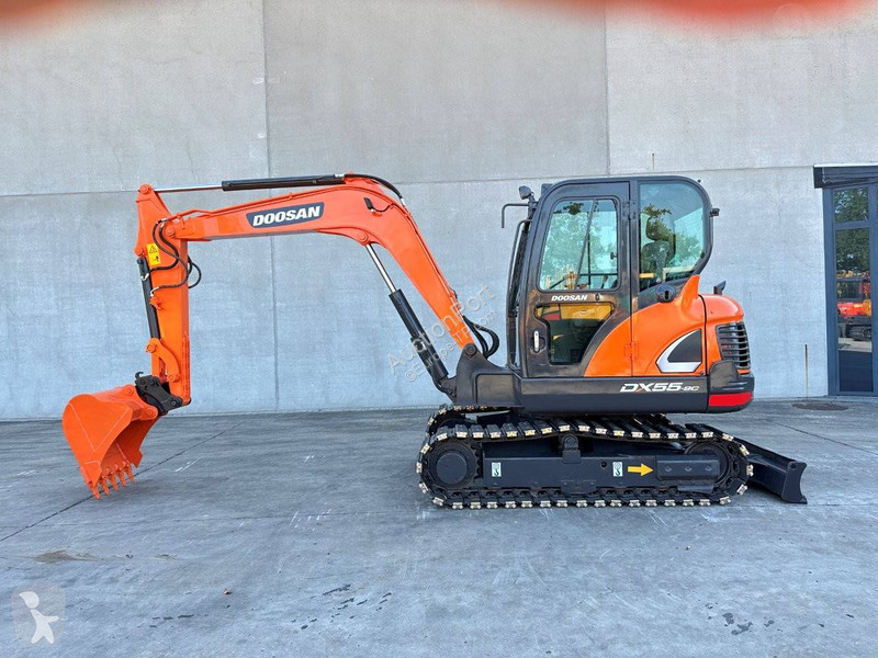 جرافة Doosan 9C