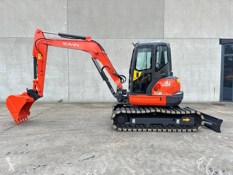 Excavadora Kubota SZ