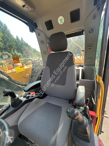 Pelle Volvo EW180