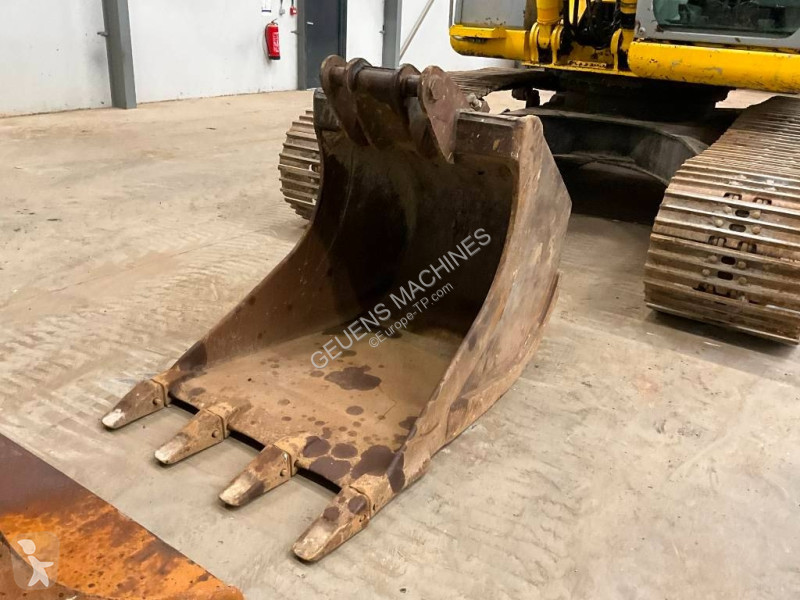 Excavadora New Holland