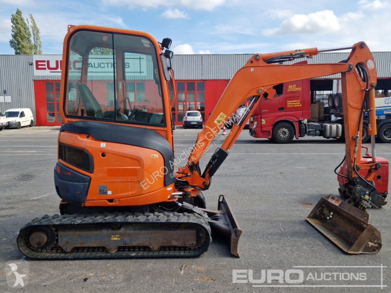 Багер Kubota U274
