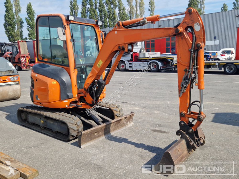 Багер Kubota U274
