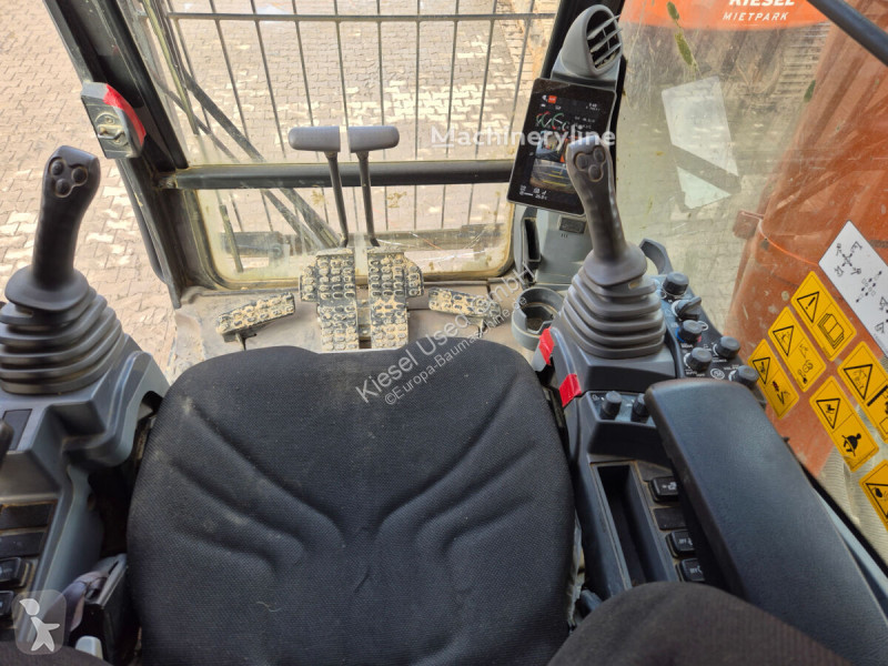 Pelle Hitachi ZX690LCH-7