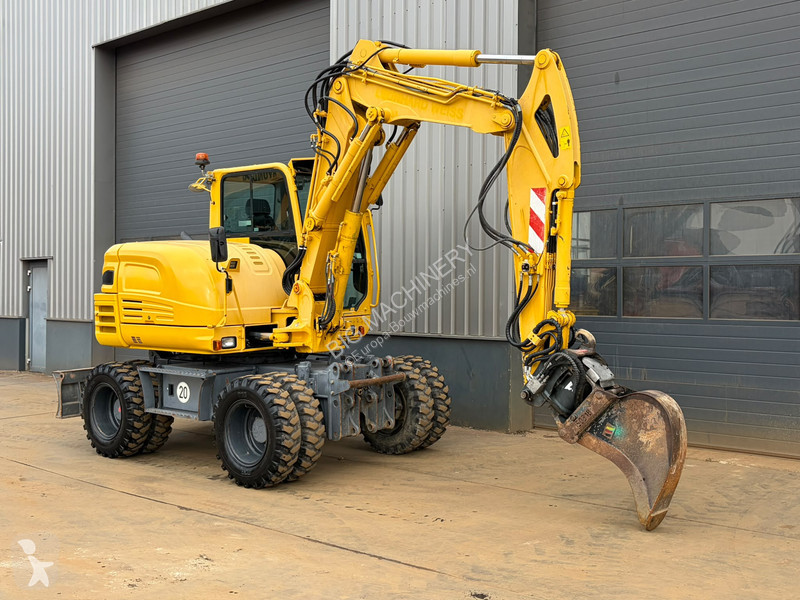 Excavadora Takeuchi TB295W-1