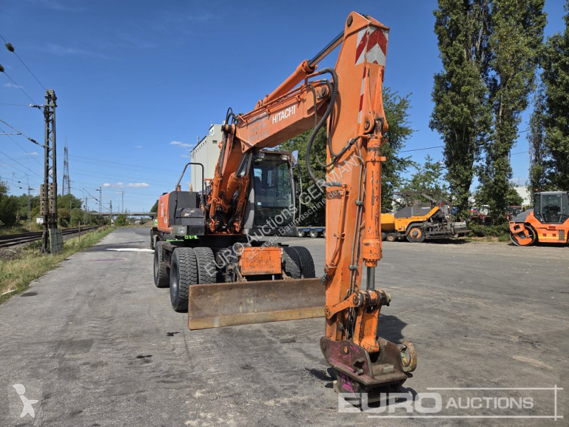 Pelle Hitachi