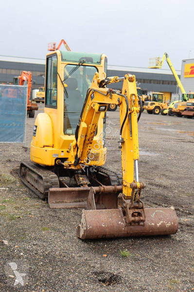 جرافة Yanmar 4