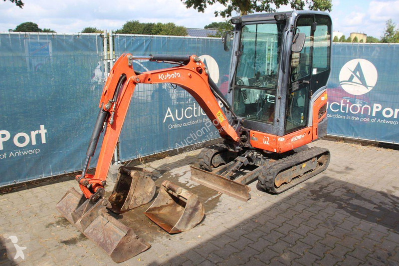 Багер Kubota KX018-4