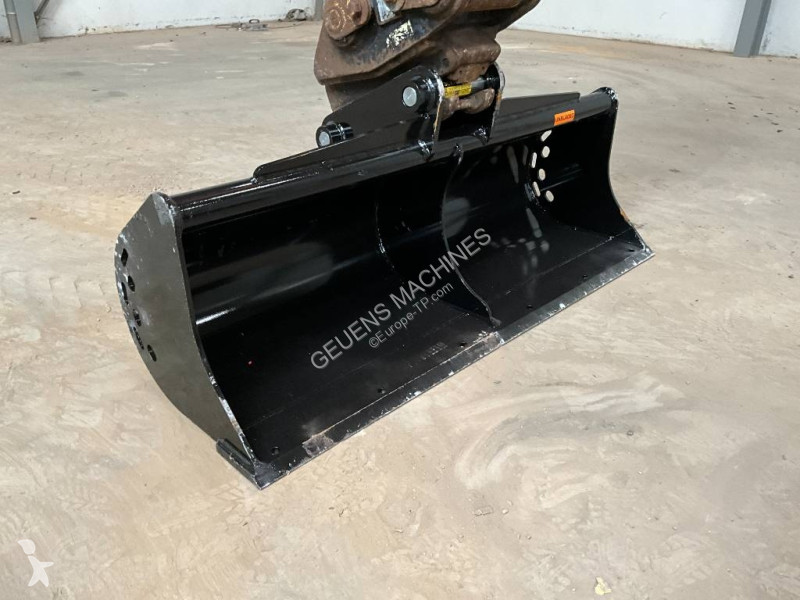 Багер Kubota KX 080-4