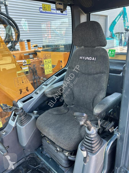 Багер Hyundai  HX145LCR