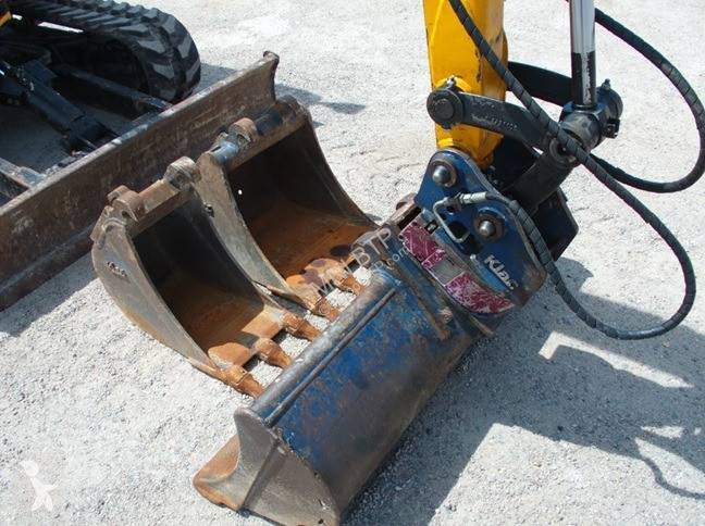 Багер JCB 8026 CTS