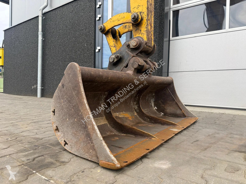 Багер Komatsu PC55MR-5