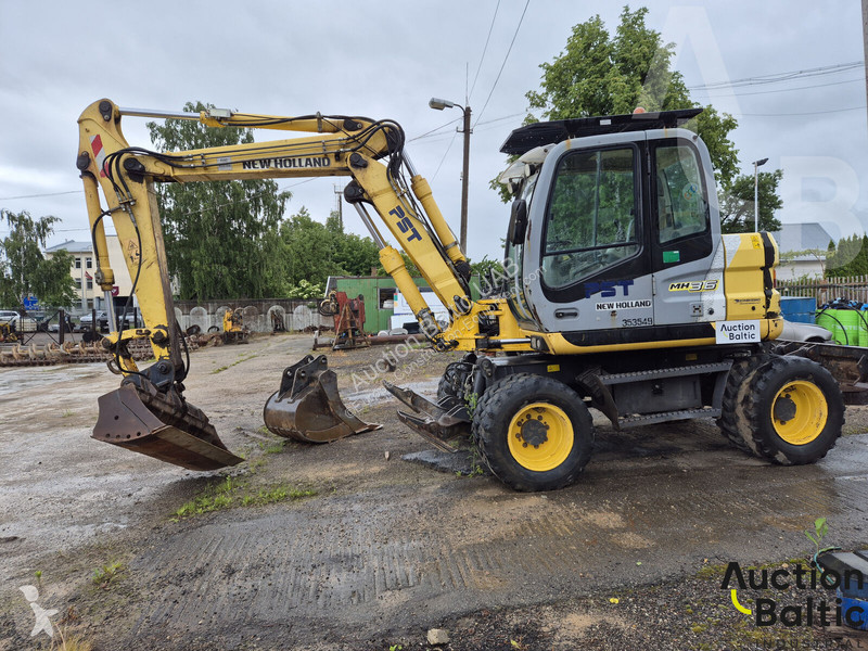 Pelle New Holland 36