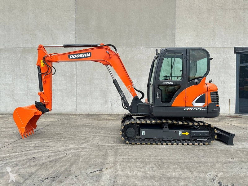 Excavadora Doosan 9C