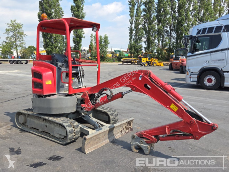Graafmachine Volvo ECR25D