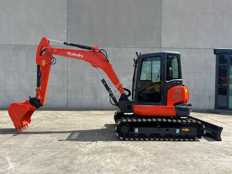 Excavadora Kubota KX165-5