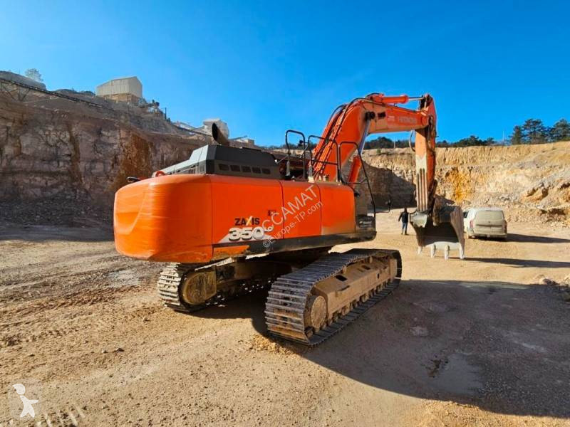 Екскаватор Hitachi
