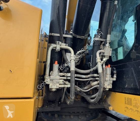 Екскаватор Caterpillar M 320 F