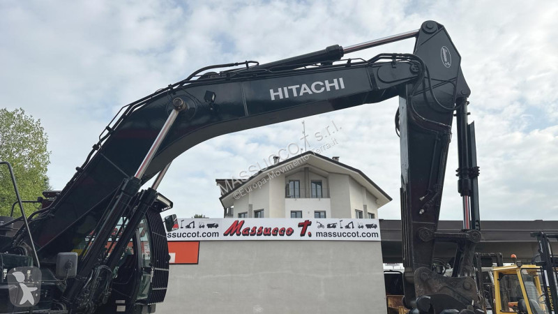 Екскаватор Hitachi 7