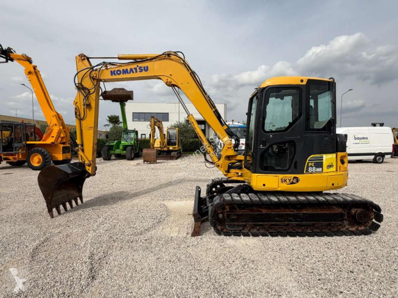 Екскаватор Komatsu 88MR6