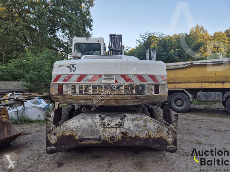 Екскаватор Liebherr