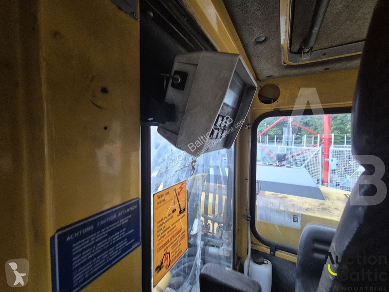 Екскаватор Liebherr ZW