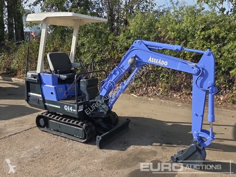 Kubota KX-014 excavator