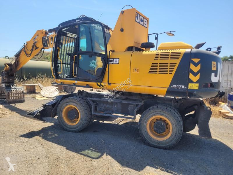 Экскаватор JCB