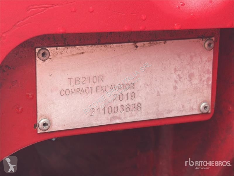 Экскаватор Takeuchi TB210R Mini Excavator