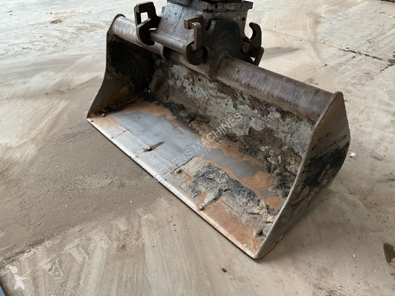 Экскаватор Hitachi US3 rototilt