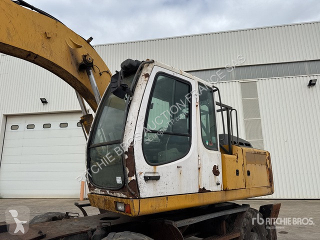 Экскаватор Liebherr  A904 C L