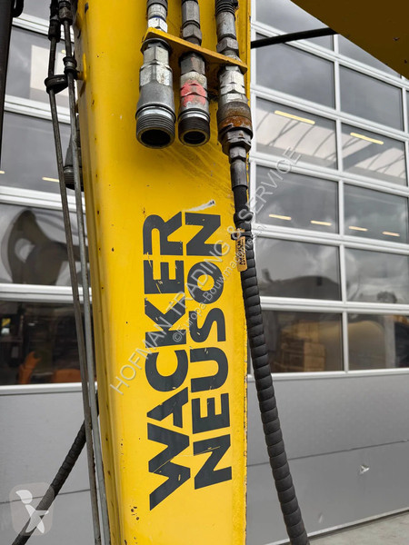 جرافة Wacker Neuson