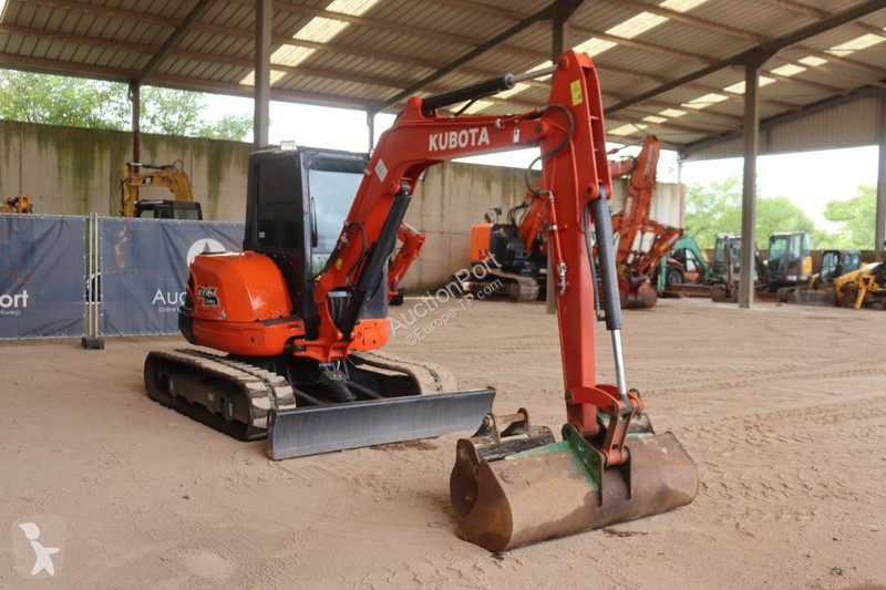 Excavadora Kubota SZ