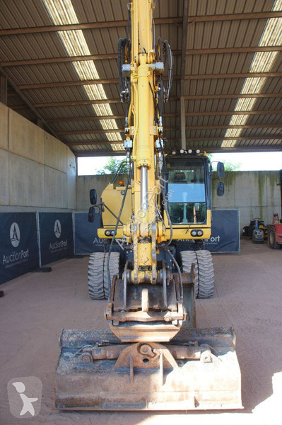 Excavadora Komatsu PW148