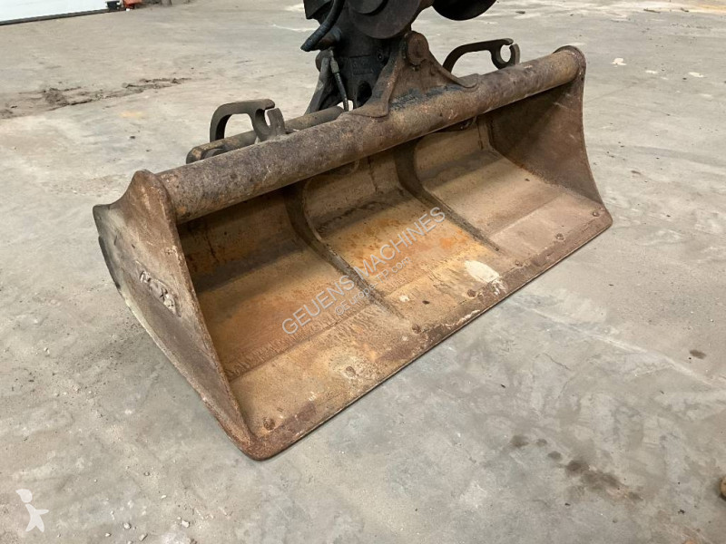 جرافة Kubota 0804 A 2