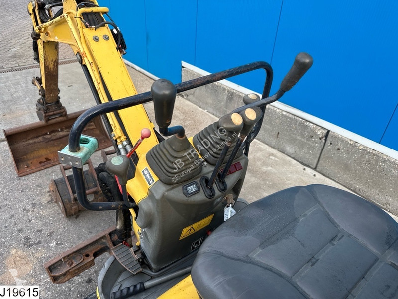 Skovel Yanmar 1A 2700 hr, 2015, 1035 kg, 7,7 kW