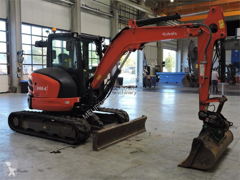 جرافة Kubota U48-4