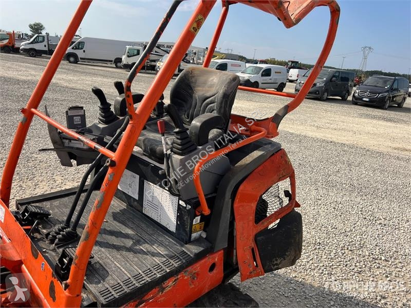 جرافة Kubota