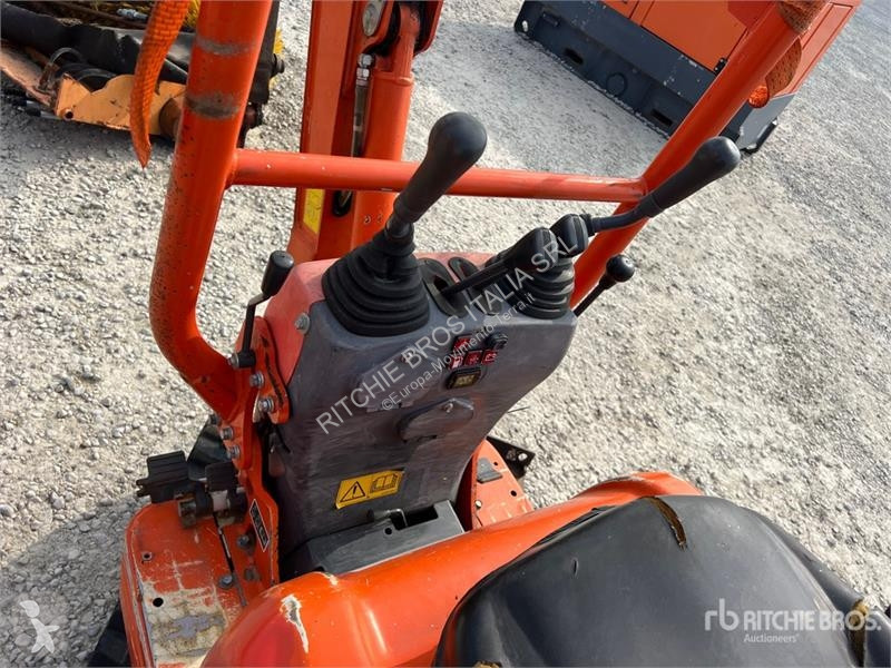 جرافة Kubota U103 VHG Mini Excavator (Inoperable)