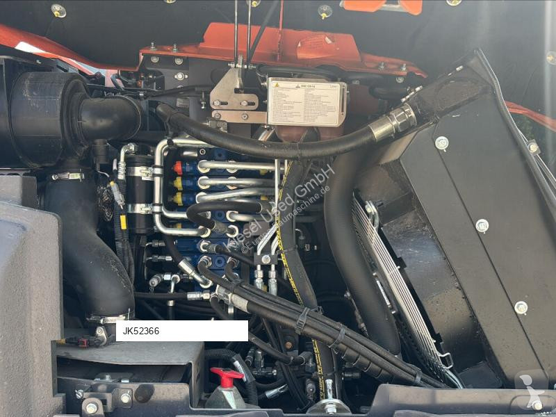 جرافة Hitachi ZX95W-7