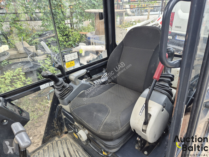 جرافة Hitachi ZX19-5A CR