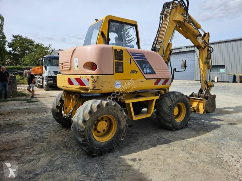 جرافة Komatsu PW 95 R