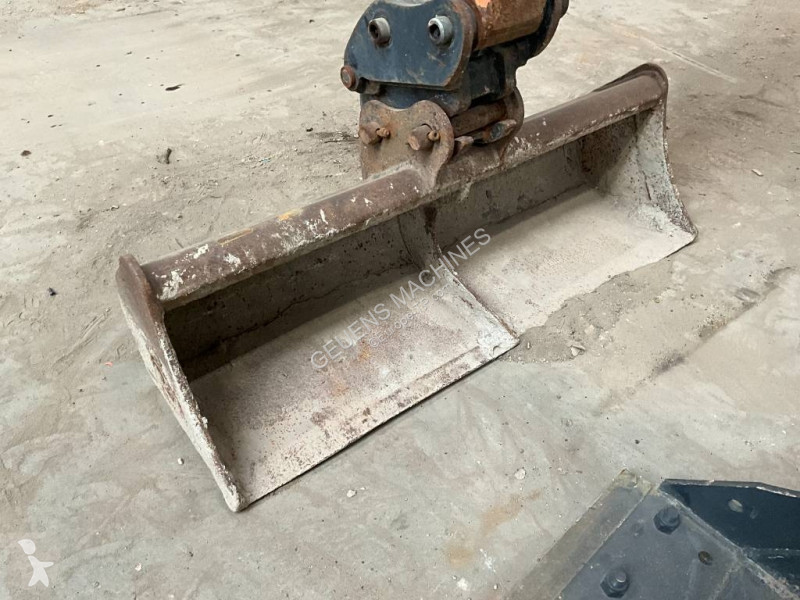 Skovel Doosan DX 19