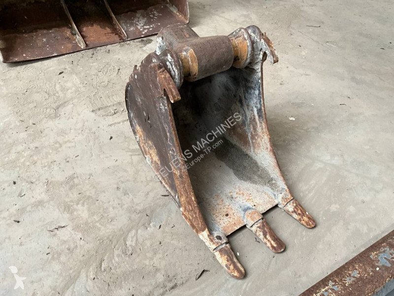 جرافة Neuson 75 Z 3