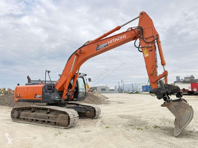 جرافة Hitachi