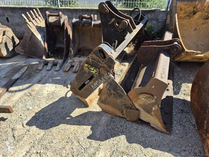 جرافة Komatsu