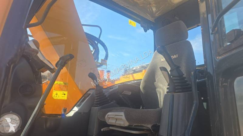 جرافة Hyundai HX145LCR