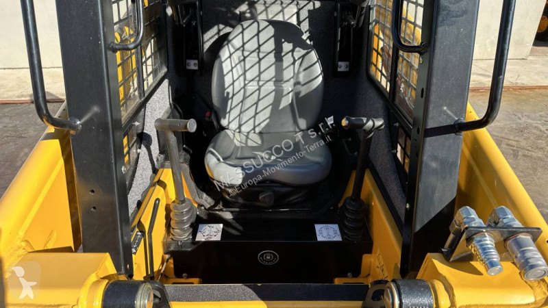 Skovel Gehl RT105