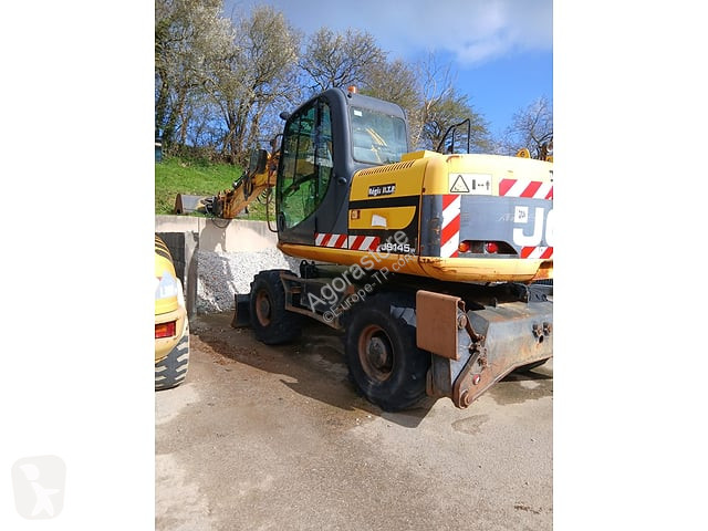 جرافة JCB
