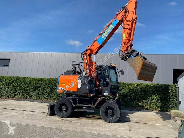 Skovel Hitachi 140 W-6